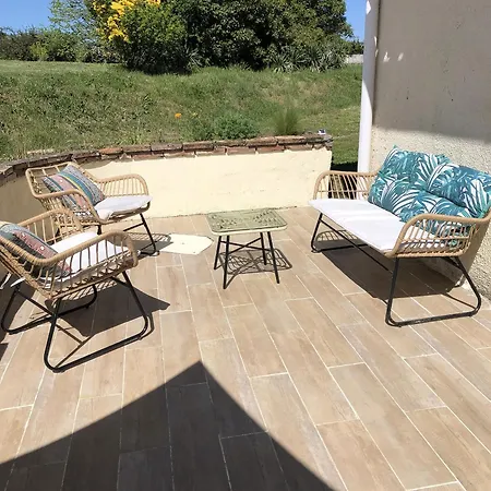 Gite Atypique La Bastilac Garganvillar Extérieur photo